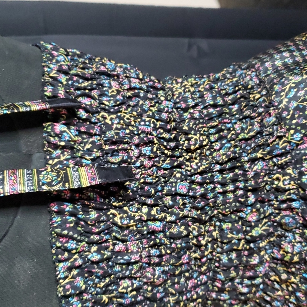 Dress - Picture 4 of 7